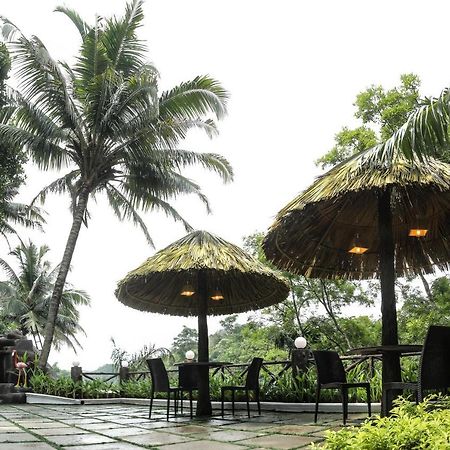 Thenmala Hormuz Inn Kolattupuzha Exterior foto