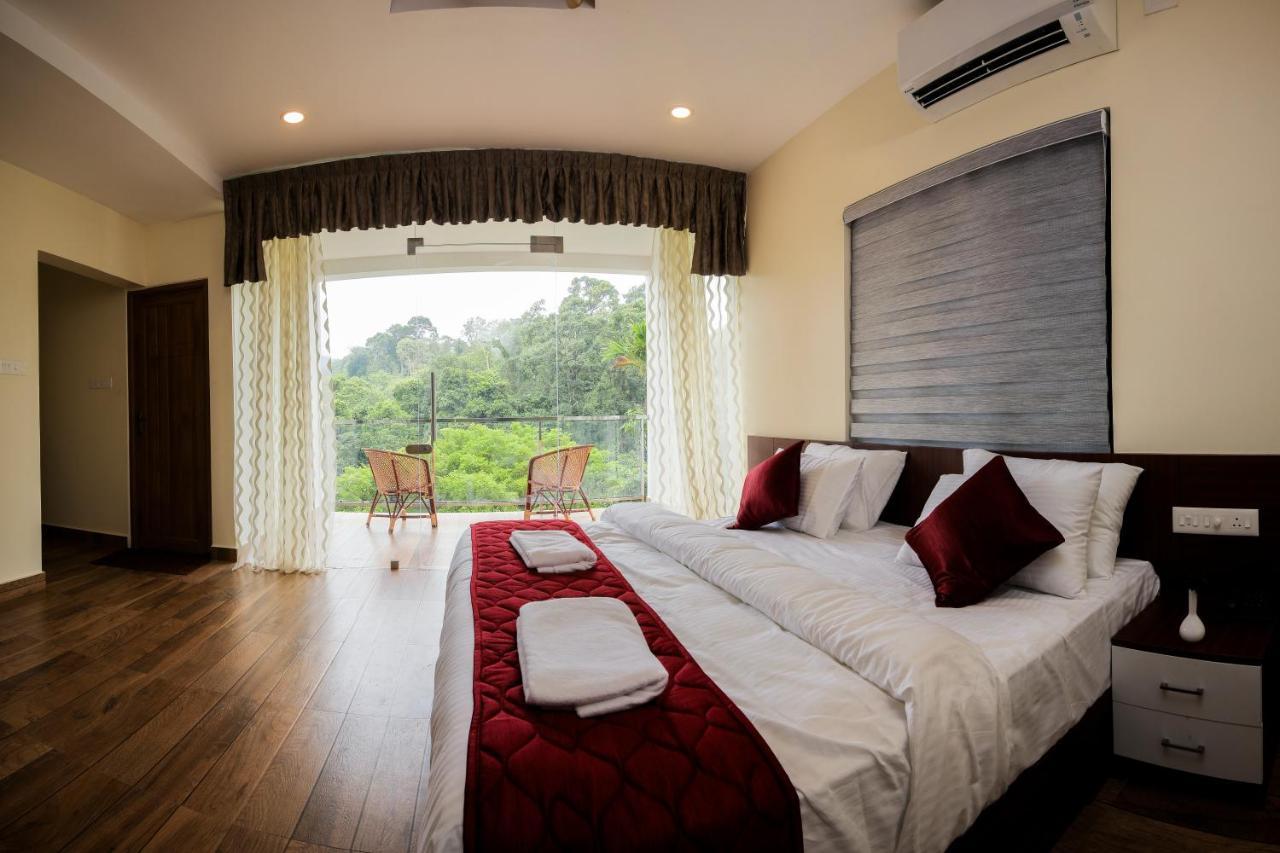 Thenmala Hormuz Inn Kolattupuzha Exterior foto